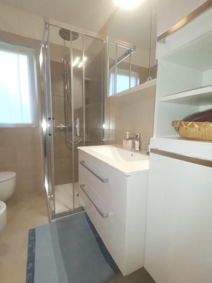 Apartman Hola Novigrad  ภายนอก รูปภาพ