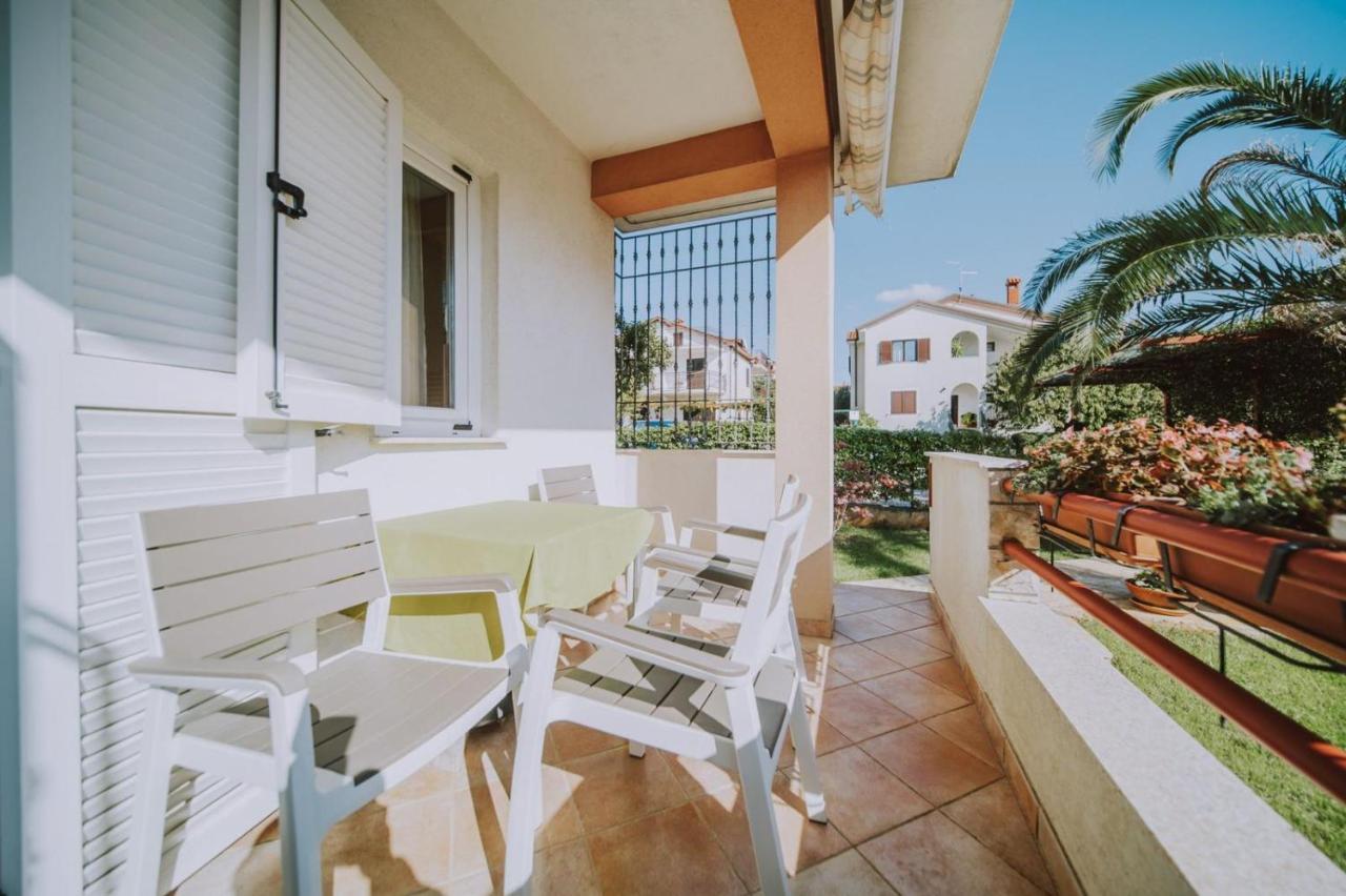 Apartman Hola Novigrad  ภายนอก รูปภาพ