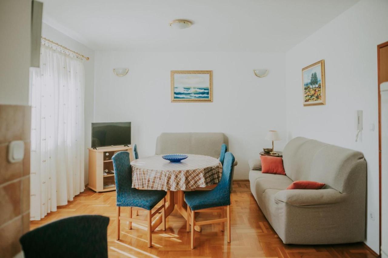 Apartman Hola Novigrad  ภายนอก รูปภาพ